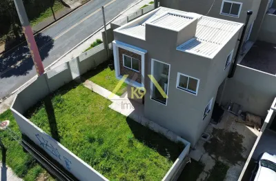 Sobrado de esquina com suíte e central a gás no maracanã em colombo