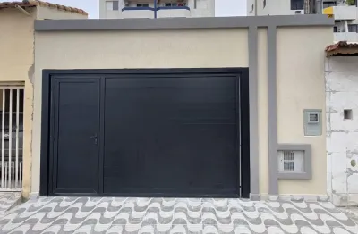 Casa com 3 quartos à venda na Rua Rubens Ferreira Martins, 230, Guilhermina, Praia Grande