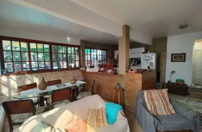 Casa duplex 3 quartos com 2 suítes quintal - pechincha - mini sítio jacarepaguá - rj