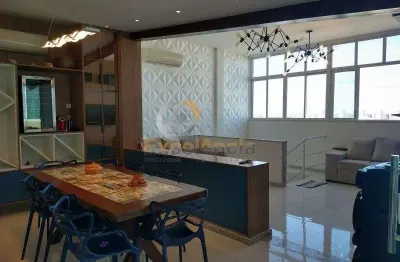 Cobertura duplex com 3 quartos, 230m², pitangueiras!