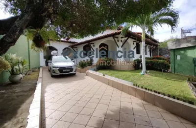 Casa duplex com 3 quartos, 396m2 de terreno, no stiep!