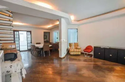 Sobrado amplo com 3 quartos, suíte e quintal – vila valparaíso, santo andré