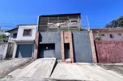 Casa dois pavimentos 3 dorm um suite - região central de ponta grossa - pr.