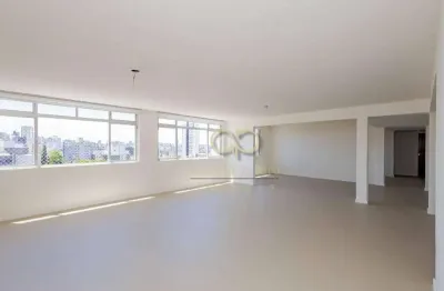 Apartamento andar alto, face norte e reformado no edifício elisa  maria