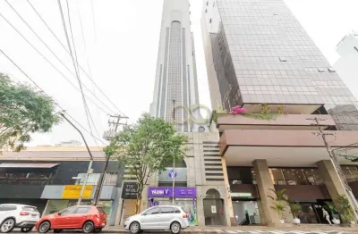 Conjunto Comercial à Venda  Centro de Curitiba 26,22 m² privativos | Reformado | Andar alto |