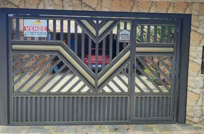 Casa com 2 quartos à venda no Jardim Magalhães, Itanhaém 