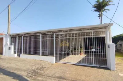 Ótima casa residencial e comercial  zm1 com 3 dormitórios sendo 1 suíte.