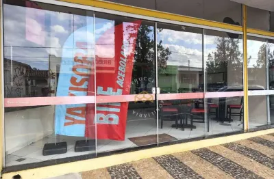 Salão para alugar de 120m² no bairro  vila embaré na cidade de valinhos/sp