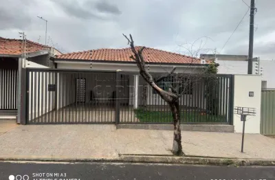 Casa com 3 quartos à venda na Rua Anunciato Rossi, 555, Jardim Imperador, Araraquara