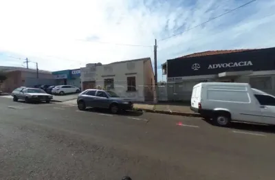 Casa com 2 quartos para alugar na Rua Jesuíno de Arruda, 2360, Jardim São Carlos, São Carlos