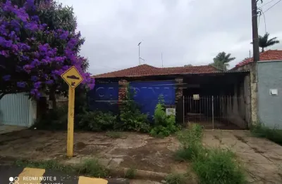 Casa com 3 quartos à venda na Rua Domingos Barbieri, 822, Vila Harmonia, Araraquara
