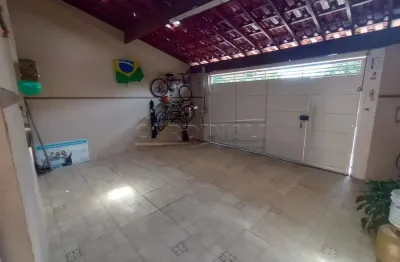 Casa com 3 quartos à venda na Avenida João Dagnone, 43, Loteamento Habitacional São Carlos 1, São Carlos