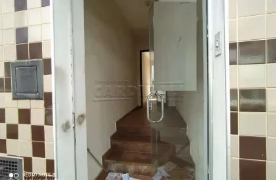 Casa com 2 quartos para alugar na Rua 9 De Julho, Casa No Fundo, 164, Centro, Araraquara