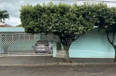 Casa com 3 quartos à venda na Rua Dos Libanezes, Próximo Ao Forum, 1727, Jardim do Carmo, Araraquara