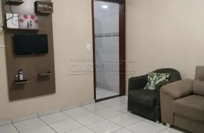 Casa com 2 quartos à venda na Rua Mariano Garcia Carrasco, 668, Jardim São João Batista, São Carlos