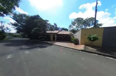 Casa com 3 quartos à venda na Rua Tadao Kamicado, Esquina, 296, Parque Belvedere, São Carlos