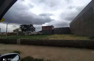 Terreno à venda na Rua Luiz Sotratti, Residencial Santa Luzia, Araraquara