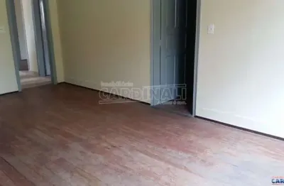 Casa com 4 dormitórios no centro ao lado da escola criativa em são carlos