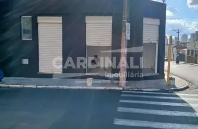 Salão comercial na Vila Xavier próximo ao Shopping Lupo em Araraquara