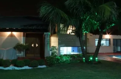 Casa com 3 quartos para alugar na Rua Domingos Barbieri, 961, Vila Harmonia, Araraquara