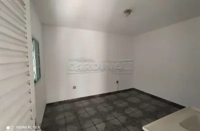 Kitnet / Stúdio para alugar na Rua Expedicionários Do Brasil, Kitnet 04, 1043, Centro, Araraquara