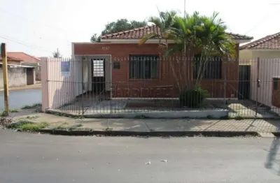 Casa com 2 quartos à venda na Rua Diógenes Muniz Barreto, 1147, Centro, Araraquara