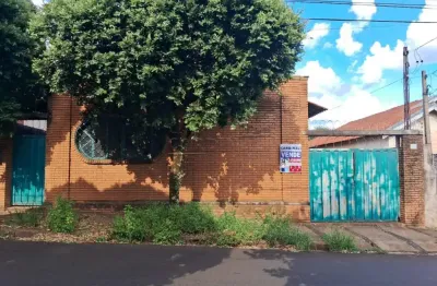 Casa com 3 quartos à venda na Rua Voluntários da Pátria, 766, Centro, Araraquara