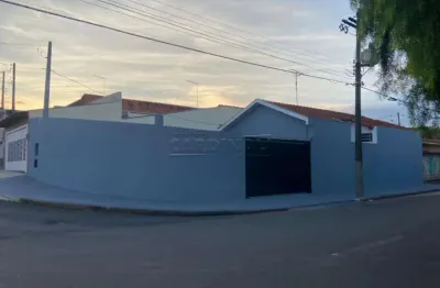 Casa com 2 quartos à venda na Rua Octávio Boro, 171, Parque Delta, São Carlos