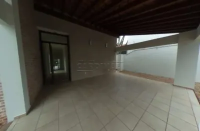 Casa com 2 quartos para alugar na Avenida Professor Vespasiano Veiga, 214, Vila Harmonia, Araraquara