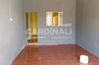 Aluguel de casa no jardim nossa senhora aparecida (icaraí) por r$778,00 - 3 cômodos e garagem inclusa!