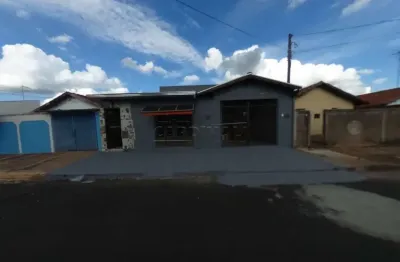 Casa com 2 quartos à venda na Rua Moacyr Alves Herrman, 65, Loteamento Habitacional São Carlos 1, São Carlos