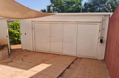 Casa com 3 quartos à venda na Rua Luiz Piquera Lozano, 286, Vila DER, Araraquara