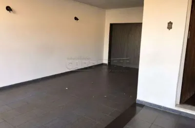 Casa com 3 quartos para alugar na Rua Dom Pedro II, 660, Vila Monteiro (Gleba I), São Carlos