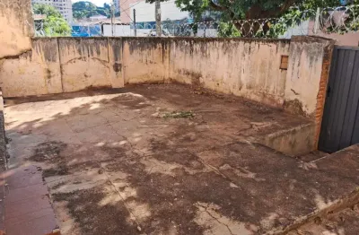 Casa com 3 quartos à venda na Avenida Sete De Setembro, Ao Lado Do Savegnago Supermercado, 67, Centro, Araraquara