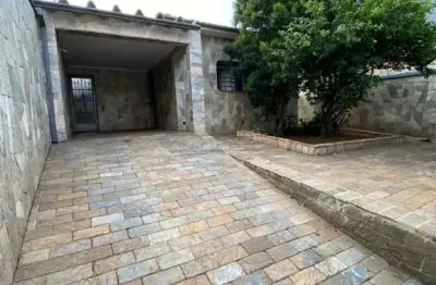 Casa com 3 quartos à venda na Avenida Vinte e Dois de Agosto, 1107, Vila Xavier (Vila Xavier), Araraquara