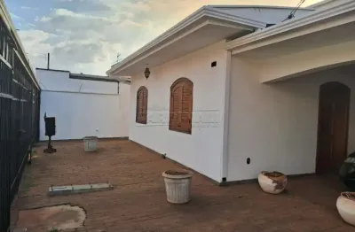 Casa com 4 quartos à venda na Avenida Prudente de Moraes, 776, Centro, Araraquara