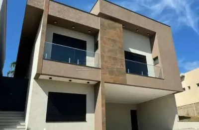 Casa espaçosa com 4 suítes e linda vista definitiva no condomínio zurich swiss park