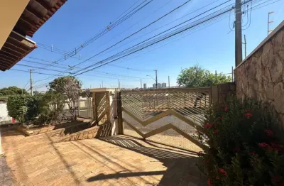 Casa com 4 quartos à venda na Avenida José Bonifácio, 2351, Centro, Araraquara