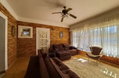 Vendo casa 4 quartos e 5 vagas com terreno de 700 metros no jardim eulina/campinas.