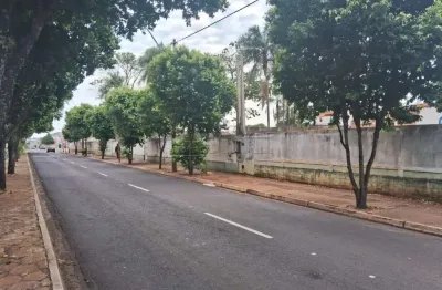 Terreno à venda na Rua Maurício Galli, 1142, Vila Sedenho, Araraquara