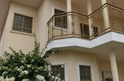 Linda casa com área verde no santa terezinha - 4 quartos, 4 banheiros, churrasqueira e mais!