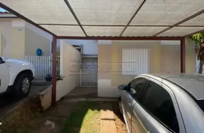 Casa em condomínio com dois dormitórios em são carlos