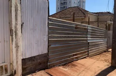 Terreno à venda na Rua Alípio Benedito, 57, Jardim São Carlos, São Carlos