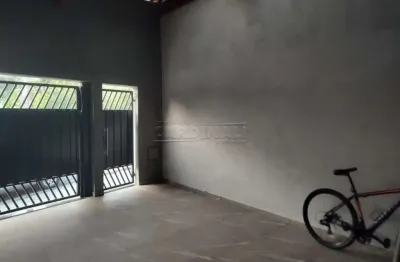 Casa com 3 quartos à venda na Rua Almir José Tadeu Paschoalin, 205, Jardim Medeiros, São Carlos