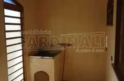 Casa com 3 quartos para alugar na Rua Santa Cruz, 791, Vila Monteiro (Gleba I), São Carlos