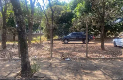 Terreno à venda na Rua Borba Gato, Ao Lado Da Padaria Do Luiz, s/n, Jardim Centenário, São Carlos
