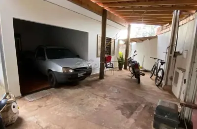 Casa com 3 quartos à venda na Avenida Clóvis Américo Fernandes de Abreu, 823, Jardim Nova Araraquara, Araraquara