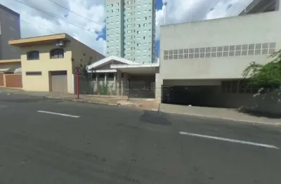 Casa com 3 quartos para alugar na Rua Dona Alexandrina, 2161, Vila Monteiro (Gleba I), São Carlos