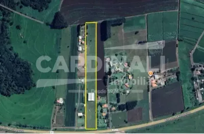 Área rural com 15.000,00 m2 com uma cobertura de 1.000,00 m2 energia trifásica