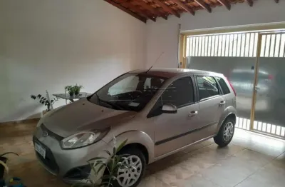 Casa com 2 quartos à venda na Rua Silvia Helena Pigatin, 171, Conjunto Habitacional Planalto Verde, São Carlos